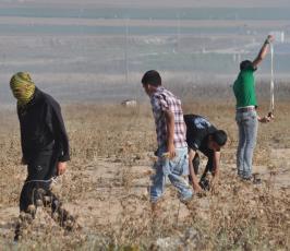 بالصور:مواجهات بين الشبان الفلسطينيين و قوات الإحتلال شرق جباليا