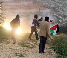 خاص فلسطين اليوم..الضفة تنتفض في "جمعة الغضب" تضامناً مع الاسرى