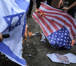  وقفة نصرة للقدس وتنديداً بالاعتداءات الإسرائيلية (30).JPG