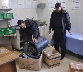 الشرطة الفلسطينية بغزة تقوم بحملة تنظيف لمشافى غزة