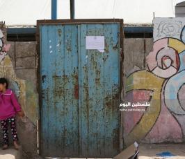 مراكز توزيع كابونات الأونروا مغلقة أمام المواطنين (5).JPG