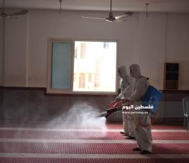  حملة وطهر بيتي لتعقيم مساجد قطاع غزة (9).jpg