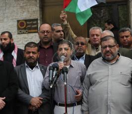 خيمة أمام مكتب الصليب الأحمر  تضامنية مع الأسرى فى سجون الاحتلال ‫(1)‬.jpeg
