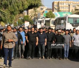 حشود جماهيرية بعزاء الدكتور رمضان (41).JPG