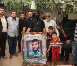الجهاد الإسلامي وسرايا القدس تنظمان  زيارة لعوائل شهداء الشجاعية (42).JPG