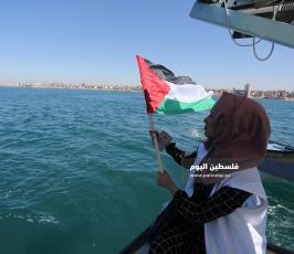  مؤتمرًا صحفيًا داخل البحر عن واقع الشباب في ظل الحصار ‫(39125509)‬ ‫‬.jpg