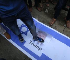  وقفة نصرة للقدس وتنديداً بالاعتداءات الإسرائيلية (9).JPG