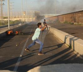 مواجهات حاجز بيت حانون ‫(43516449)‬ ‫‬.JPG