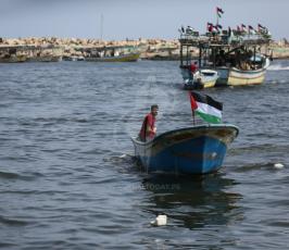 انطلاق قوافل الحرية وكسر الحصار من ميناء غزة ‫(42598915)‬ ‫‬.JPG