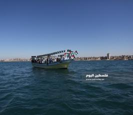  مؤتمرًا صحفيًا داخل البحر عن واقع الشباب في ظل الحصار ‫(39125513)‬ ‫‬.jpg