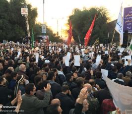 حشود غفيرة في الأهواز تشارك في تشييع جثماني الشهيدين سليماني والمهندس  (1).jpg