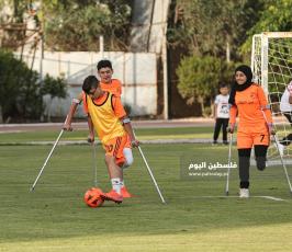 دوري كرة القدم بين أشبال وزهرات مبتوري الأقدام في غزة برعاية الصليب الأحمر  (2).JPG