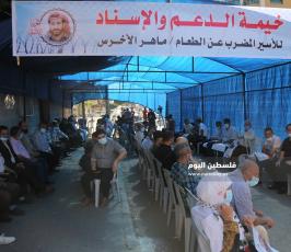  خيمة التضامن مع الأسير الأخرس أمام الصليب بغزة (4).JPG