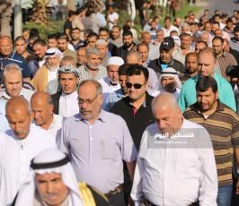عشائر وأعيان قطاع غزة تؤم بيت عزاء الراحل القائد د. رمضان شلّح (14).JPG