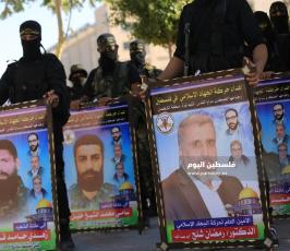 الجهاد الإسلامي وسرايا القدس تنظمان  زيارة لعوائل شهداء الشجاعية (21).JPG