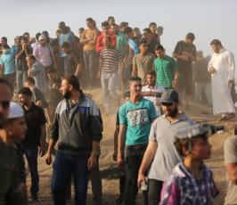 قادة الفصائل يشاركون المتظاهرين في مسيرة العودة ‫(41878027)‬ ‫‬.JPG