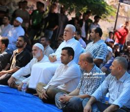 صلاة الجمعة امام الصليب ‫(35652099)‬ ‫‬.JPG