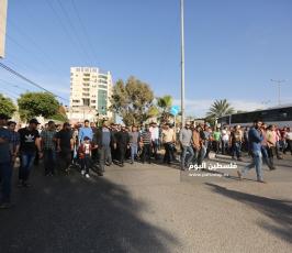 حشود جماهيرية بعزاء الدكتور رمضان (9).JPG
