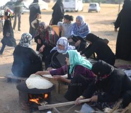 نساء فلسطينيات يُعددنَ خبز الصاج التراثي شرق خانيونس جنوب قطاع غزة ‫(42402314)‬ ‫‬.jpeg
