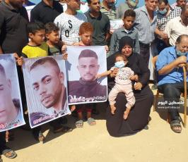 غزيون يطالبون السلطات المصرية بكشف مصير الصيادين والافراج عنهم (9).jpg