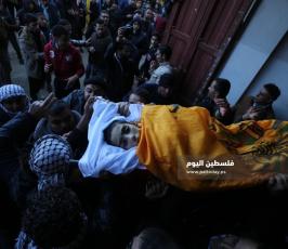 جنازة الشهيد الفتى علاء هاني حمادة العباسي 15 عاماً متأثر باصابته السابقة في مسيرات العودة جنوب قطاع غزة (10).jpg