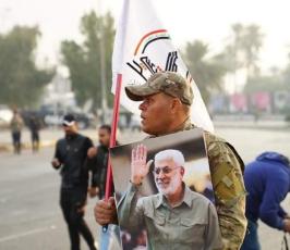 انطلاق موكب تشييع الشهيد قاسم سليماني وشهداء العدوان الأمريكي في بغداد (25).jpg