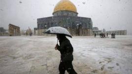 منظر جميل لتساقط الثلوج على القدس الشريفة