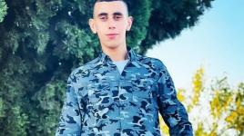 الشهيد شوكت عوض خلال المواجهات في بلدة بيت أمر شمال الخليل