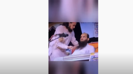 لحظة وفاة الداعية الباكستاني عبدالمتين أصغر على الهواء مباشرة