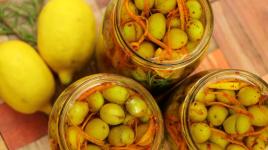 تخزين الزيتون على الطريقة الفلسطينية