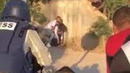 لحظة اغتيال ونقل الصحفية الشهيدة شيرين أبو عاقلة