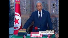 شاهد: الرئيس الانتقالي التونسي محمد الناصر يؤدي قسم اليمين الدستورية…