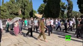 مستوطنون يقتحمون الأقصى بعد فتحه أمام المصلين..