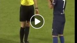 شاهد ماذا تصرف أحد الحكام ؟