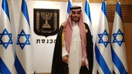 هكذا طرد مقدسيون وفد مطبعين عرب يتقدمهم سعودي ....
