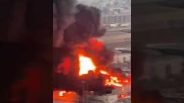 .. حريق ضخم في سوق شعبي في عجمان بالامارات