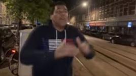 مشجع مصري يخرج عن طوره.. زلزال ليفربول ريمونتادا للتاريخ......!