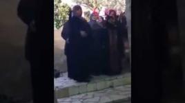 مسيرة نسائية نحو بيت الشهيد باسل الأعرج