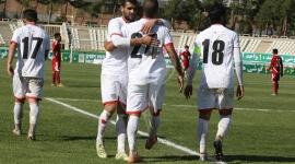 فرحة لاعبي الأولمبي بالفوز