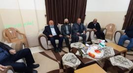 السنوار يزور قائد نزار عوض الله عقب اعلان نتائج الانتخابات الداخلية