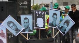 عائلات الأسرى.jpg