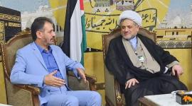 ممثل حركة الجهاد الإسلامي في لبنان إحسان عطايا ورئيس الهيئة الإدارية في تجمع العلماء المسلمين الشيخ الدكتور حسان عبد الله