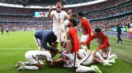 انجلترا و المانيا.