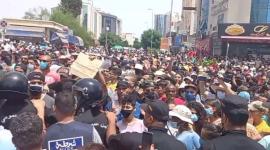 تونس تنتفض والجماهير يطالبون بإسقاط الحكومة والبرلمان.JPG
