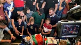 جماهير رام الله تشيع جثمان الشهيد الفتى محمد التميمي