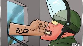 شاب فلسطيني يطلق الرصاص من مسافة صفر على قناص اسرائيلي.jpg