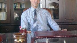 ياسر منصور.jpg