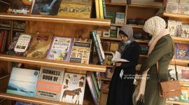 مكتبة سمير منصور أحد أكبر المكتبات في قطاع غزة (7).JPG