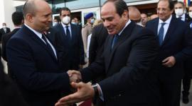 "بينيت" يصل القاهرة ويلتقي السيسي