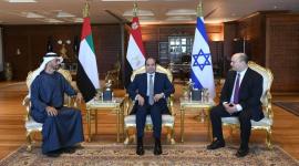 بن زايد وبينت والسيسي.jpg